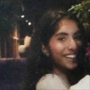 Meet your Posher, Ananya